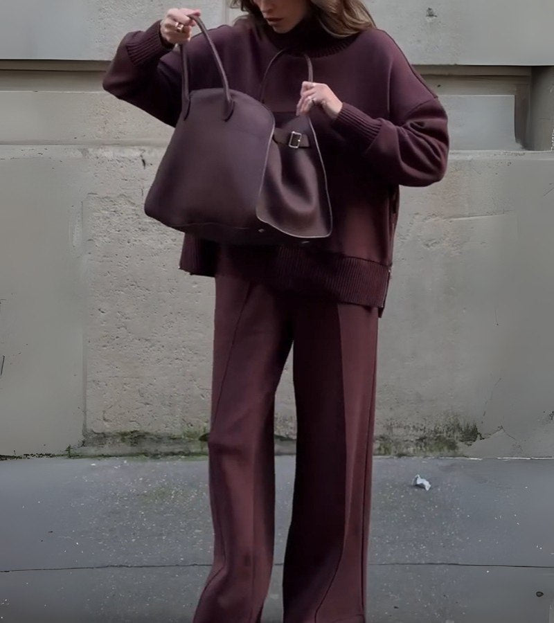 Eva | Completo Comodo e Raffinato